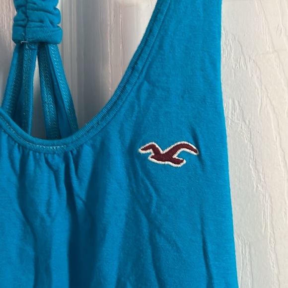 Blue tank top. Hollister Co - Picture 3 of 3